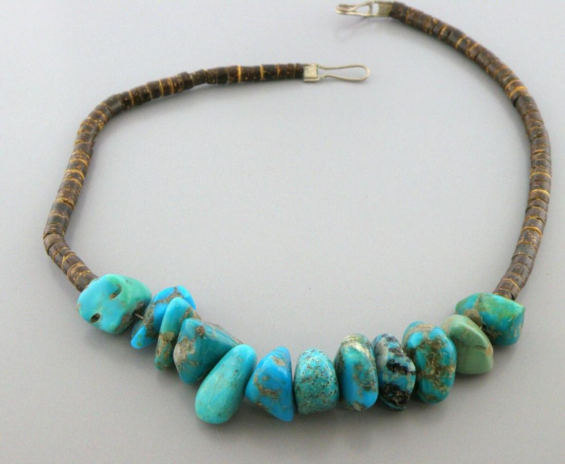 VINTAGE BEAUTIFUL NAVAJO STERLING SILVER HEISHI NUGGET TURQUOISE NECKLACE (1 of 2)