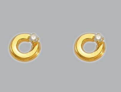 NEW 14K YELLOW GOLD STUD CZ EARRINGS SCREW BACK CIRCLE: NEW 14K YELLOW GOLD STUD EARRINGS New 14K Yellow Gold Earrings Measures: 6.5mm in diameter Earrings with Cubic Zirconia Earrings have a polished finish Screw back Stamp: 14K