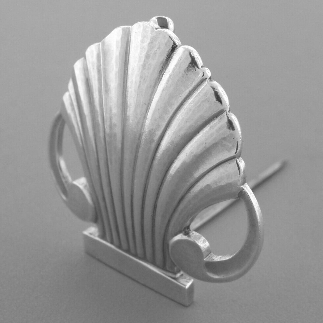 VINTAGE GEORG JENSEN STERLING SILVER SHELL BROOCH PIN (1 of 2)