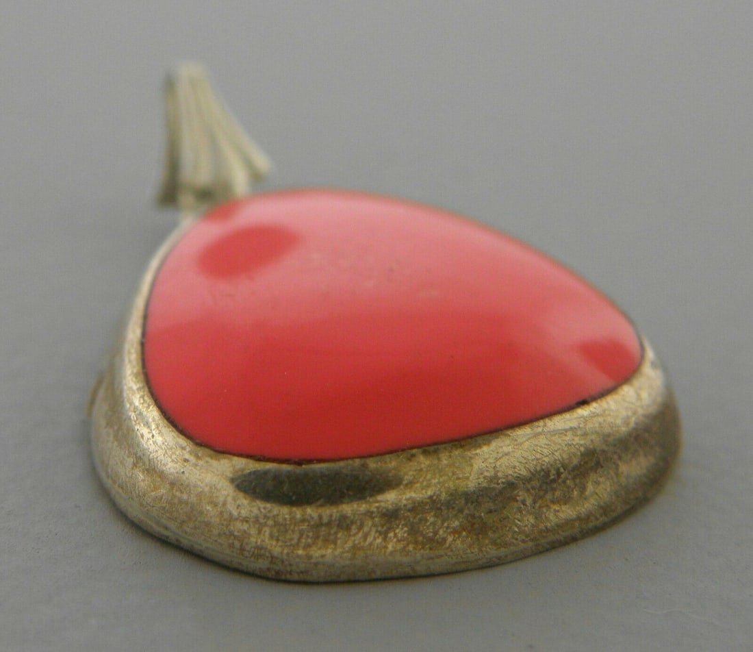 VINTAGE TAXCO 950 SILVER RHODONITE PINK PENDANT MEXICO: VINTAGE RHODONITE STERLING SILVER PENDANT Sterling silver Taxco pendant with Rhodonite gemstone Measures 1.08" H x 0.93" W Vintage, Pre-owned, in good condition for its age, please refer to pics Has p