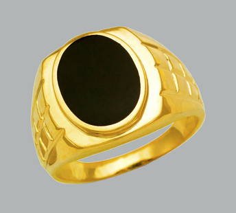 NEW 14K YELLOW GOLD MENS RING ONYX LARGE: NEW 14K YELLOW GOLD MENS RING New 14K Yellow solid gold ring Ring size 10 Measures 16mm wide on top Onyx Polished Finish Apx Weight: 9.6g