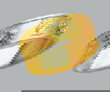 NEW 14K TWO TONE GOLD LADIES FANCY RING GOODLUCK: NEW 14K TWO TONE GOLD RING New 14K Two tone solid gold ring Ring size 7 Measures 7mm wide in front Polished Finish Apx Weight: 3g