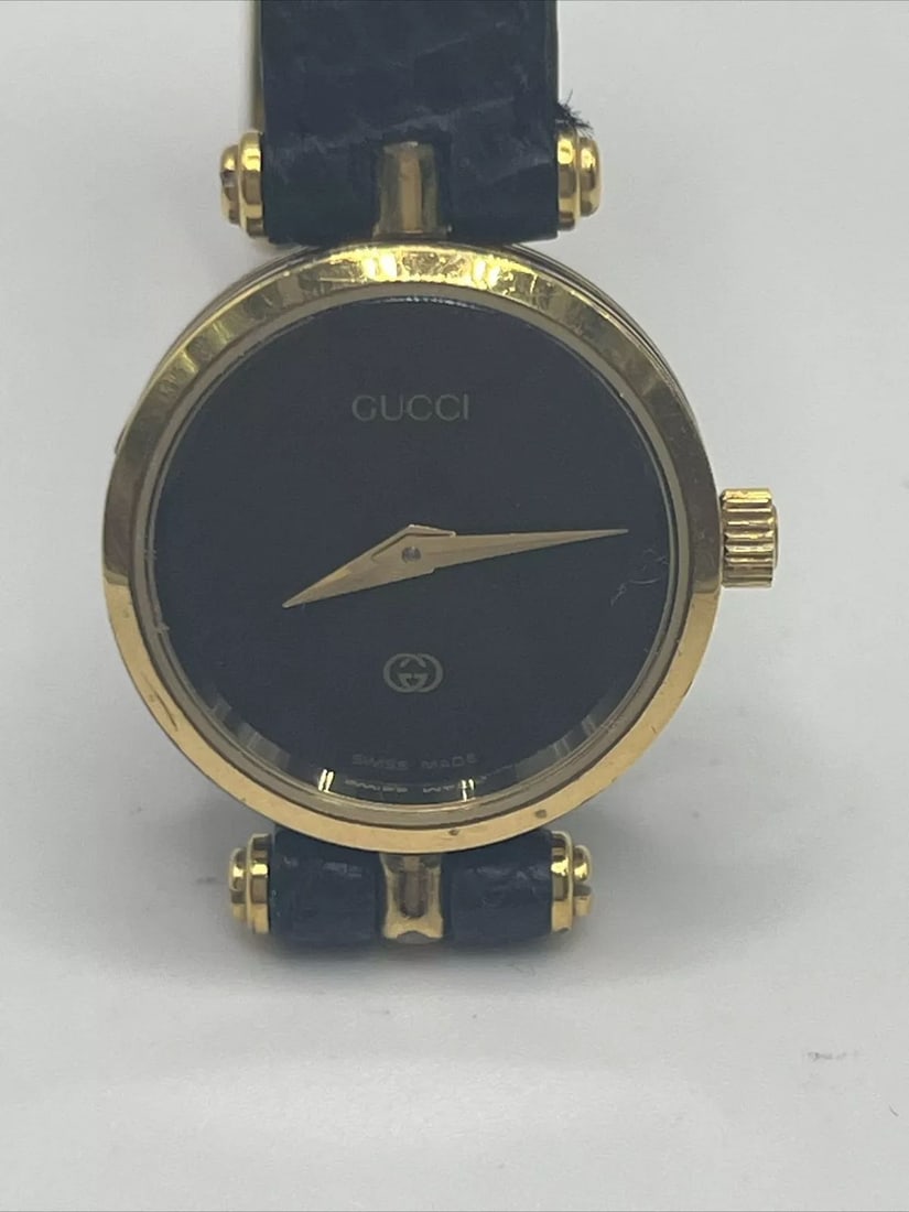 GUCCI BLACK GOLD ROUND WATCH WITH BLACK LEATHER BAND (1 of 2)
