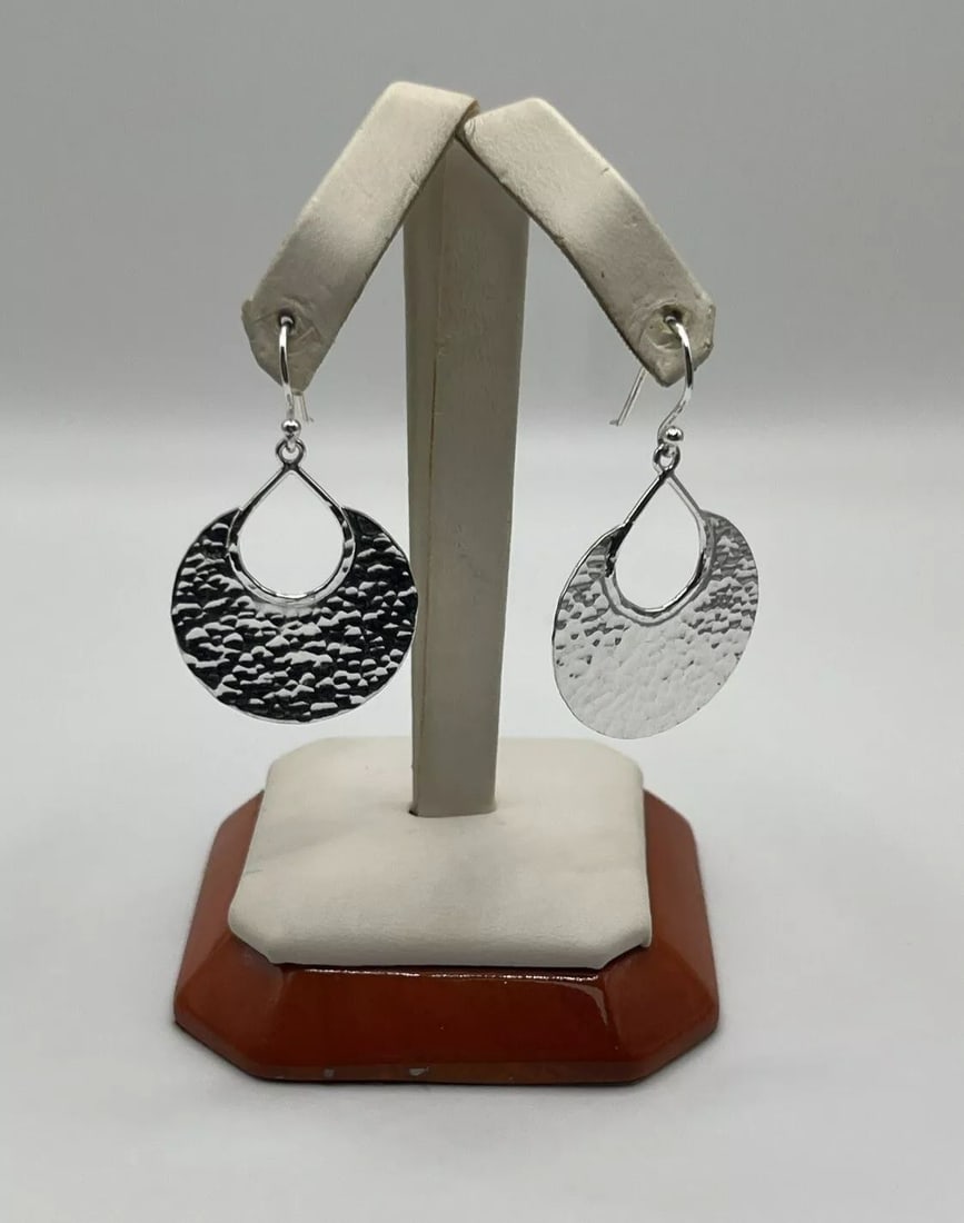 STERLING SILVER HAMMERED CIRCLE EARRINGS (1 of 2)