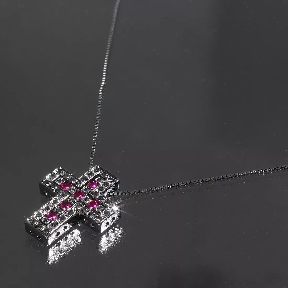 DAMIANI BELLE EPOQUE CROSS NECKLACE BLACK DIAMONDS RUBY 750BG E0657: DAMIANI BELLE EPOQUE CROSS NECKLACE BLACK DIAMONDS RUBY 750BG E0657 Style : Necklace Length