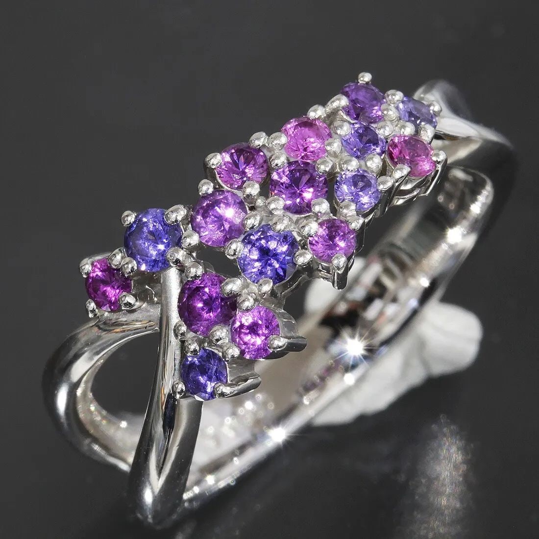 CARTIER SANTOS PENDANT TOP 750 STEEL VERY BEAUTIFUL ITEM 18K: CARTIER SANTOS PENDANT TOP 750 STEEL VERY BEAUTIFUL ITEM 18K CARTIER SANTOS PENDANT TOP 750 STEEL VERY BEAUTIFUL ITEM 18K E1229 Style : Pendant (Top)