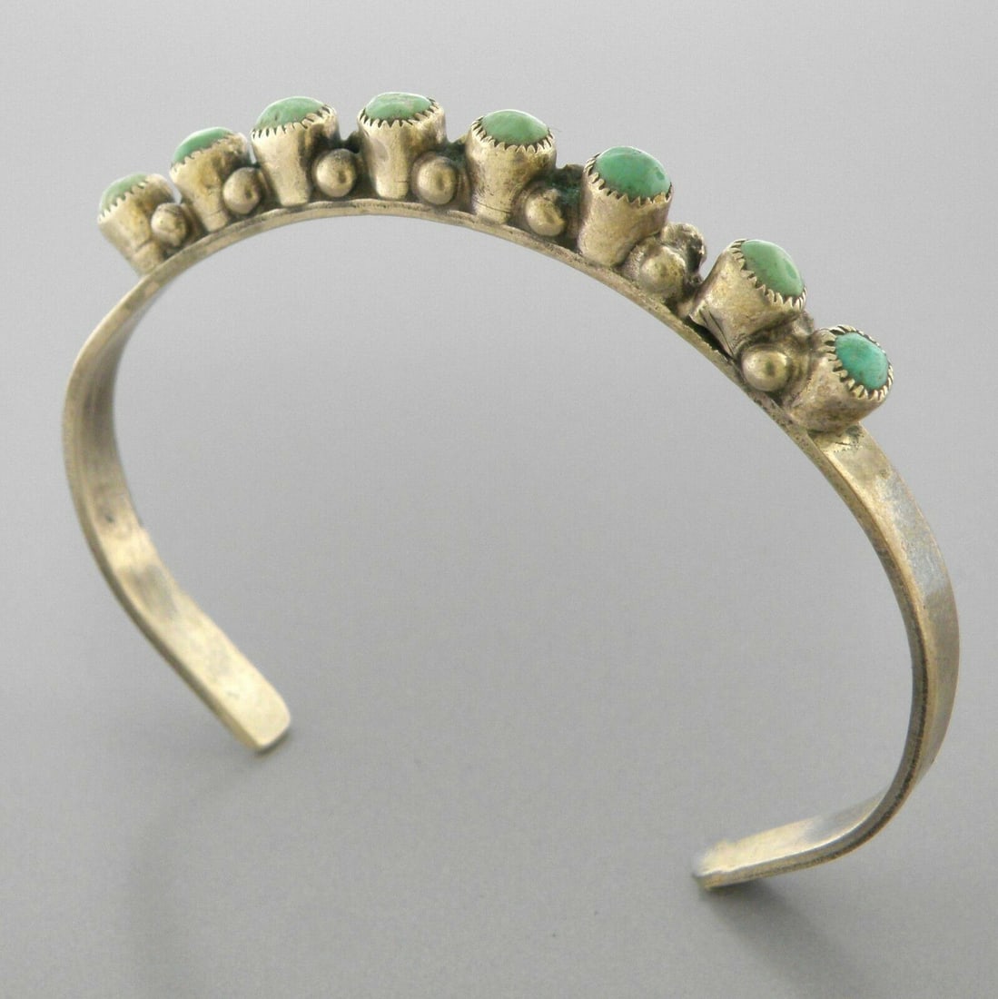 VINTAGE NAVAJO STERLING SILVER ROYSTON TURQUOISE CUFF (1 of 2)