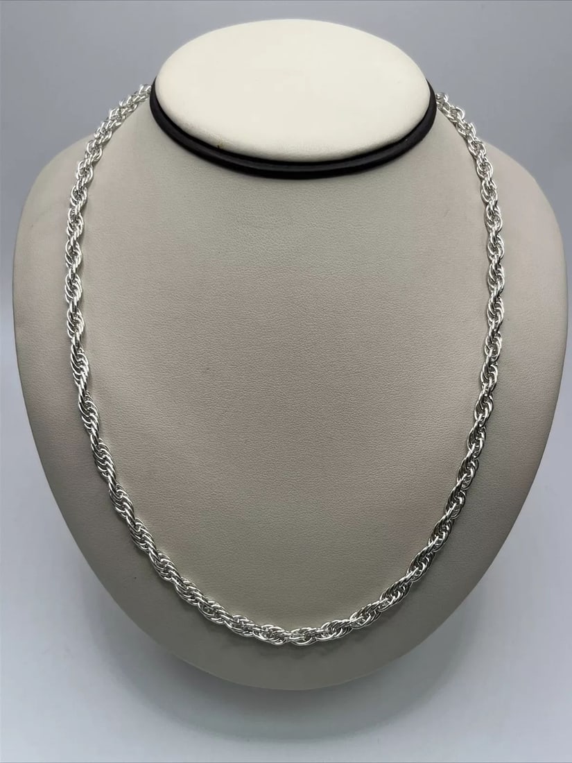30" STERLING SILVER MULTI-LAYERED OVAL LINK CHAIN NECKLACE (1 of 2)