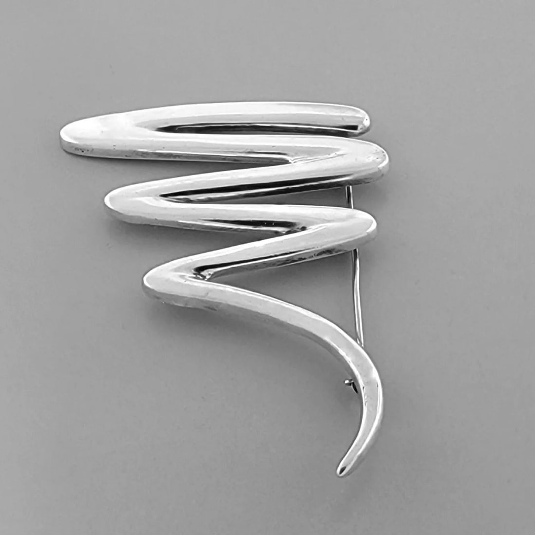 TIFFANY & CO. STERLING SILVER PALOMA PICASSO SCRIBBLE PIN BROOCH (1 of 2)