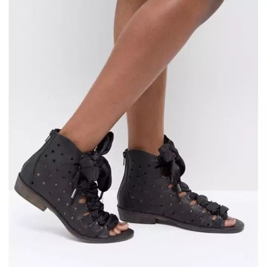 FREE PEOPLE PALMS LACE UP SANDALS STARS RIBBON TIE BLACK US SHOE SIZE 5.5-6 (1 of 2)