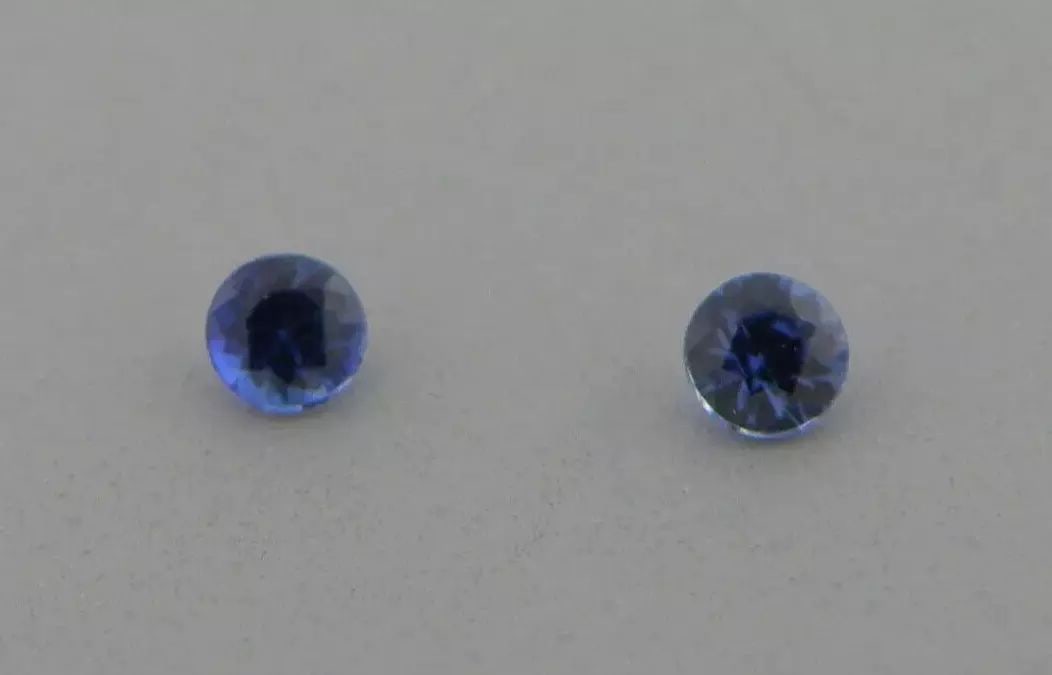 LOOSE NATURAL BLUE SAPPHIRES ROUND CUT Sale is for 2 round cut natural Blue sapphires Matching pair: LOOSE NATURAL BLUE SAPPHIRES ROUND CUT Sale is for 2 round cut natural Blue sapphires Matching pair Sapphires measures 1.8mm in diameter New, never used before, perfect for jewelry repair