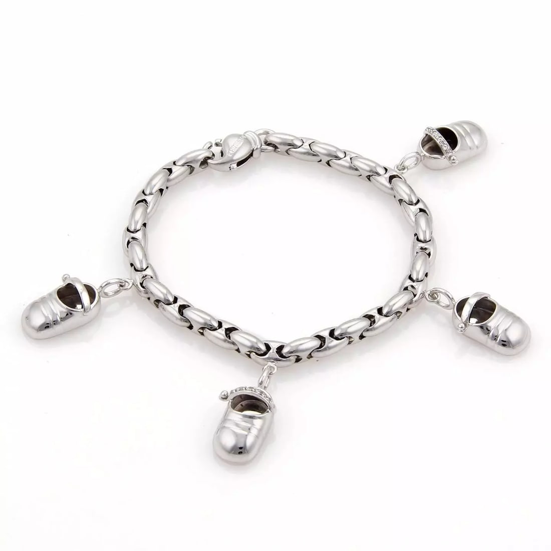 CHIMENTO CHARM BRACELET 18K WHITE GOLD DIAMOND 14K WHITE GOLD 4 SHOE CHARMS: CHIMENTO CHARM BRACELET 18K WHITE GOLD DIAMOND 14K WHITE GOLD 4 SHOE CHARMS Chimento 18k White Gold Chain Bracelet Diamond 14k White Gold 4 Shoe Charms This is an authentic charm bracelet from Chiment