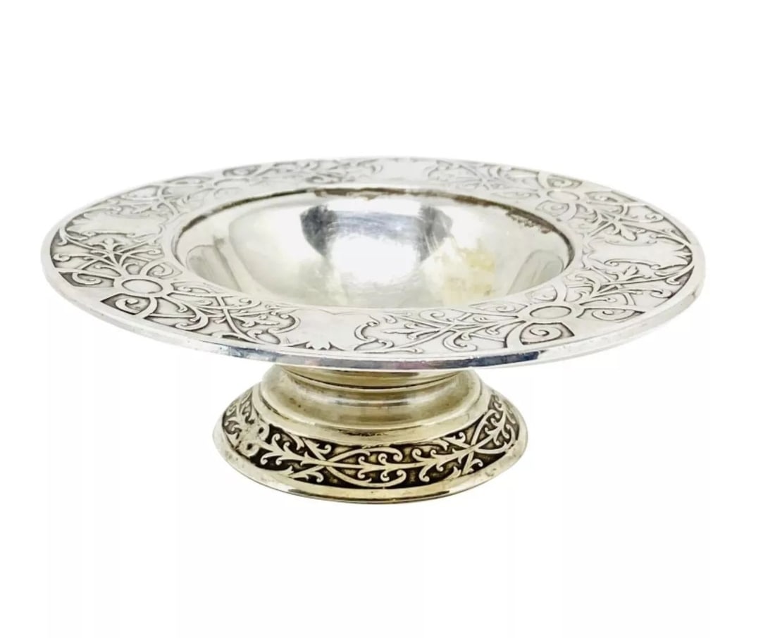 1920S MAUSER MFG CO STERLING SILVER DESSERT DISHES SET OF 6: 1920S MAUSER MFG CO STERLING SILVER DESSERT DISHES SET OF 6 1920S MAUSER MFG CO STERLING SILVER DESSERT DISHES SET OF 6 Circa 1920's Made in art deco style FINE Sterling Silver Numbered 307 D Made in