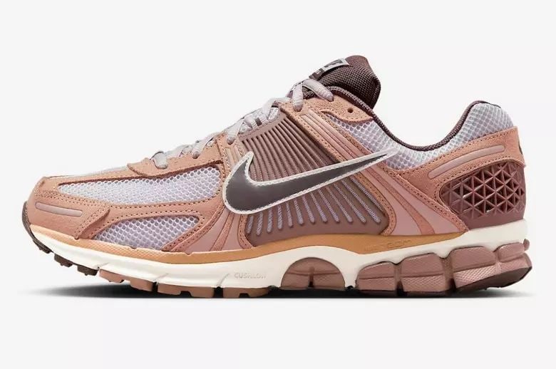 NIKE ZOOM VOMERO 5 DUSTED CLAY MEN'S SNEAKERS (1 of 2)