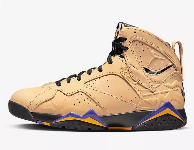 AIR JORDAN 7 RETRO SE 30TH ANNIVERSARY VACHETTA TAN LEATHER AFROBEATS US SIZE 10.5: AIR JORDAN 7 RETRO SE 30TH ANNIVERSARY VACHETTA TAN LEATHER AFROBEATS US SIZE 10.5 The Air Max 270 takes design inspiration from both the Air Max 180 and Air Max 93. The white mesh upper offers a matc