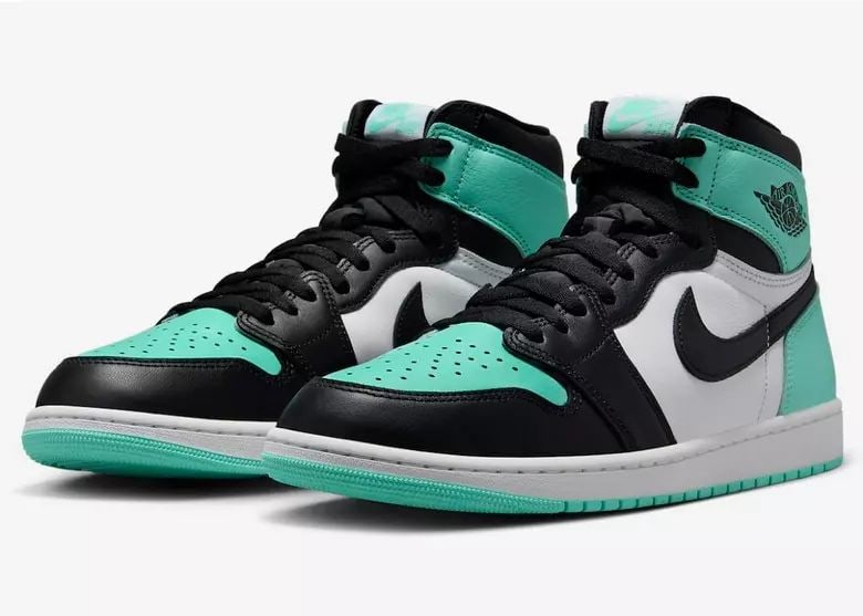 AIR JORDAN 1 HIGH OG RETRO GREEN GLOW US SHOE SIZE:11 (BOX NO LID) (1 of 2)