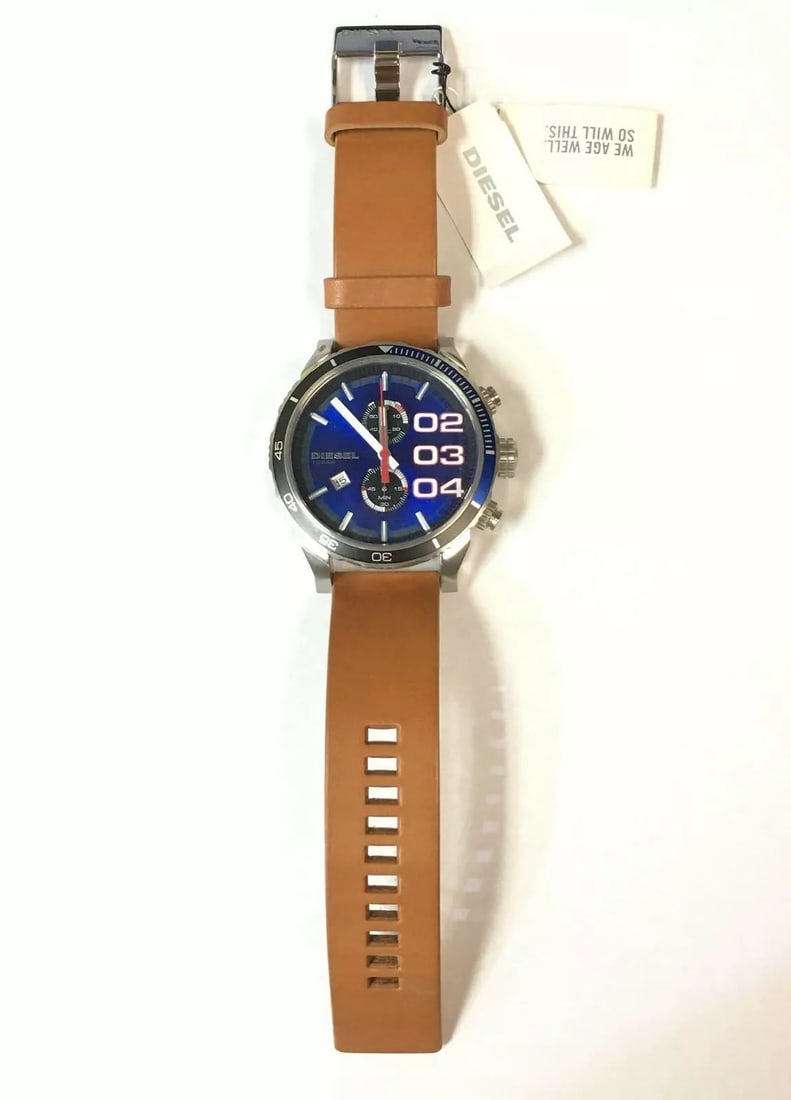 Men's DIESEL Watch Premium E-Watch D24322: MEN'S DIESEL WATCH PREMIUM E-WATCH D24322 Men's DIESEL Watch Premium E-Watch D24322 You are bidding on a Men's DIESEL Watch Premium E-Watch D24322. Watch has never been owned by anyone, but there are 