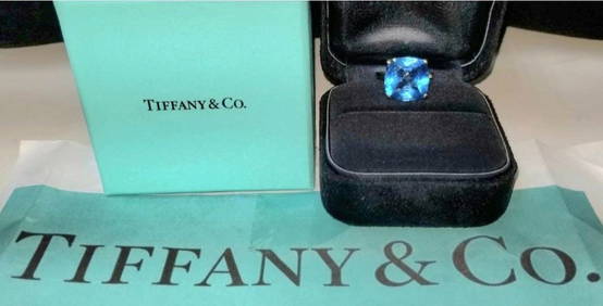 TIFFANY & CO 18K YELLOW GOLD ENGAGEMENT RING 10.94CT. BLUE TOPAZ CUSHION SHAPE (1 of 2)