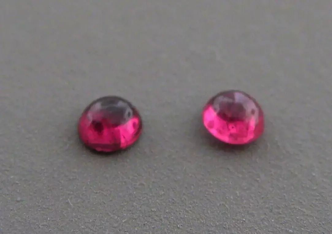 LOOSE NATURAL PIGEON BLOOD RUBY Sale is for 2 round cabochon natural rubies (no glass filled or lead (1 of 2)