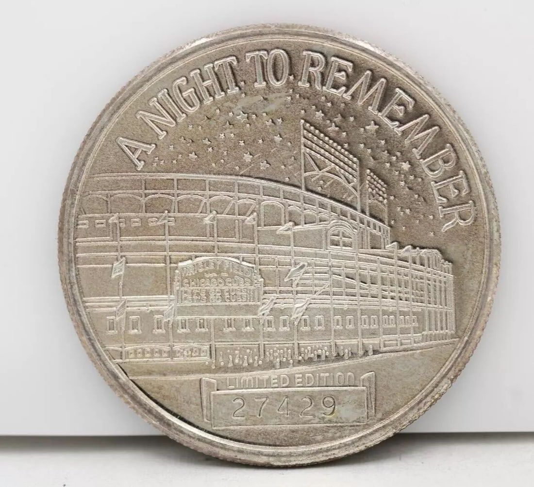 1988 CHICAGO CUBS W. FIELD “FIRST NIGHT GAME 8-8-88" 1 OZ SILVER ROUND COIN (1 of 2)