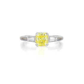 CARTIER 0.91 CARAT FANCY VIVID YELLOW VS2 DIAMOND PLATINUM ENGAGEMENT RING (1 of 2)