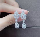 18KT GOLD LRG FANCY DESIGN DIAMOND DANGLE EARRING