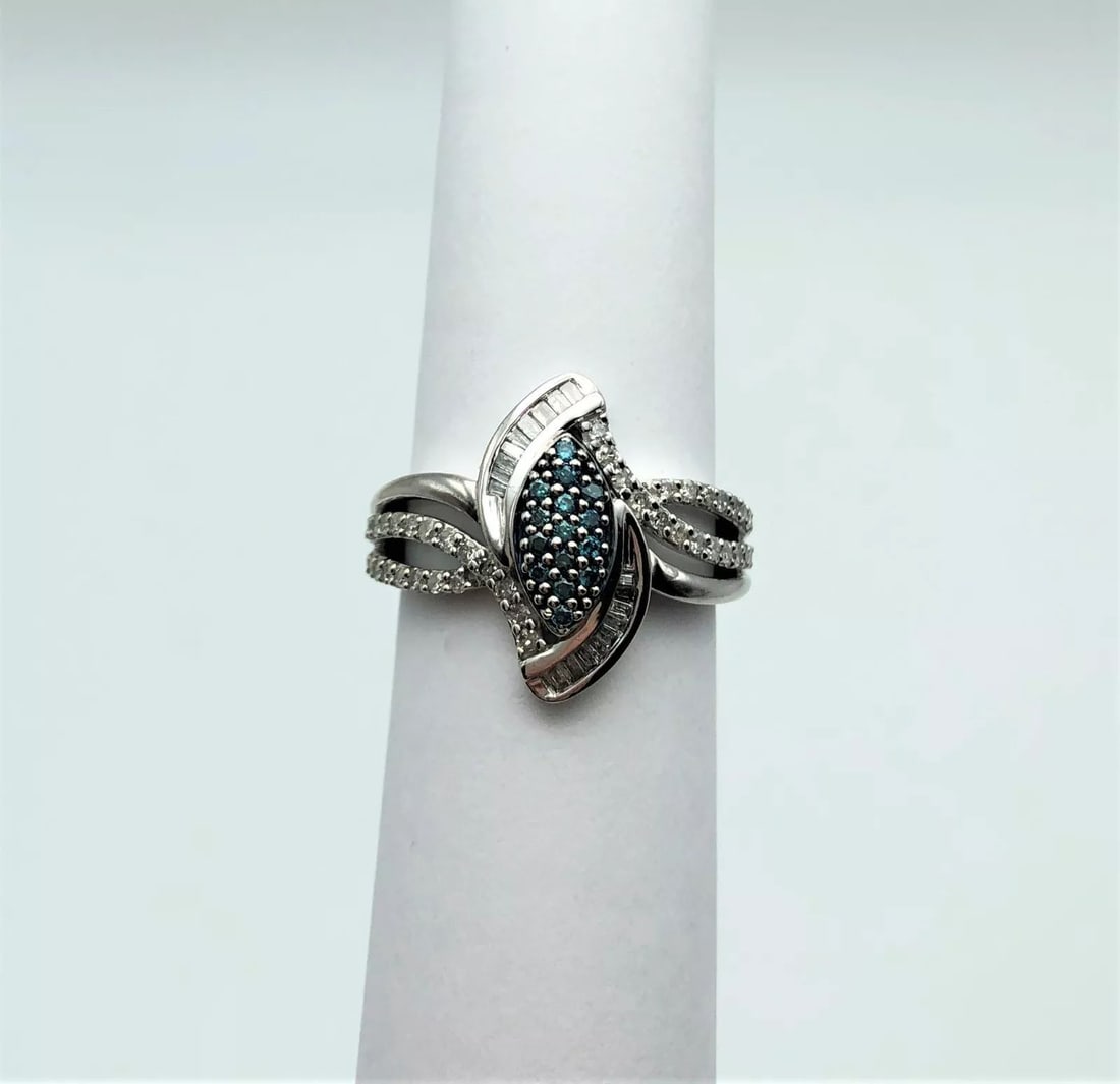 10K WHITE GOLD EYE SHAPED RING WITH WHITE AND BLUE DIAMONDS (SIZE: 7) (1 of 2)