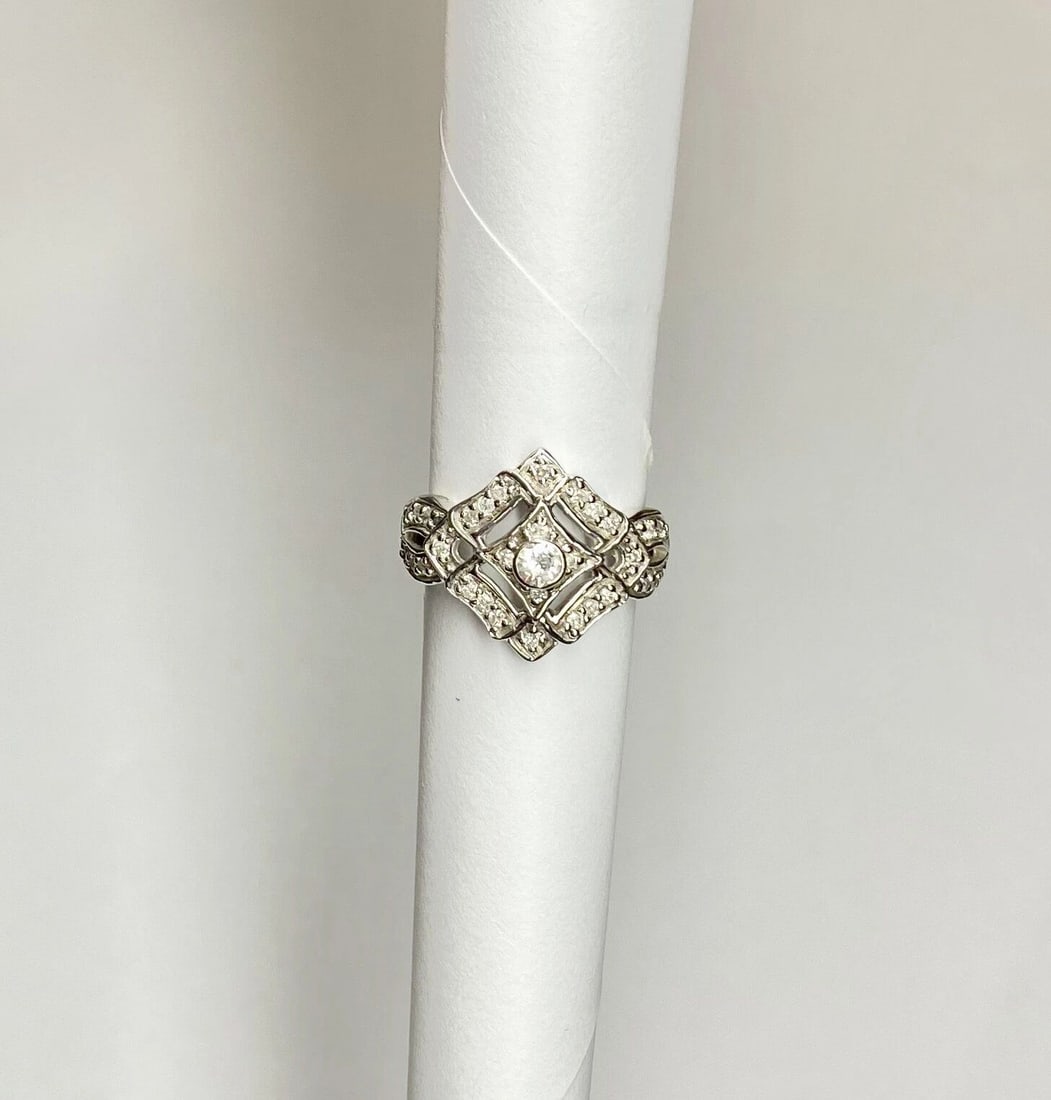 WOMEN'S 14K WHITE GOLD RING WITH 0.46CTW DIAMONDS (SIZE 6.5) (1 of 2)