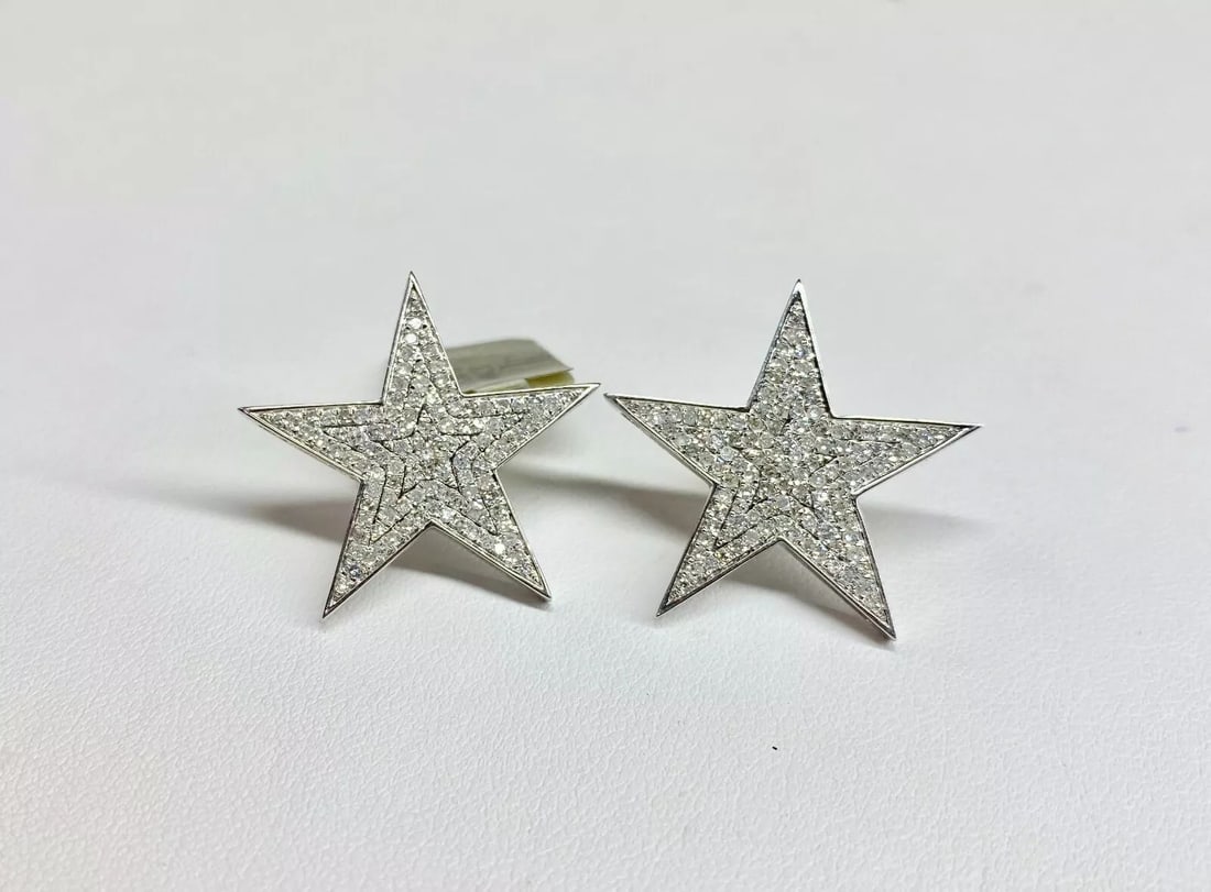 10K WHITE GOLD STAR EARRINGS WITH DIAMONDS (1 of 2)