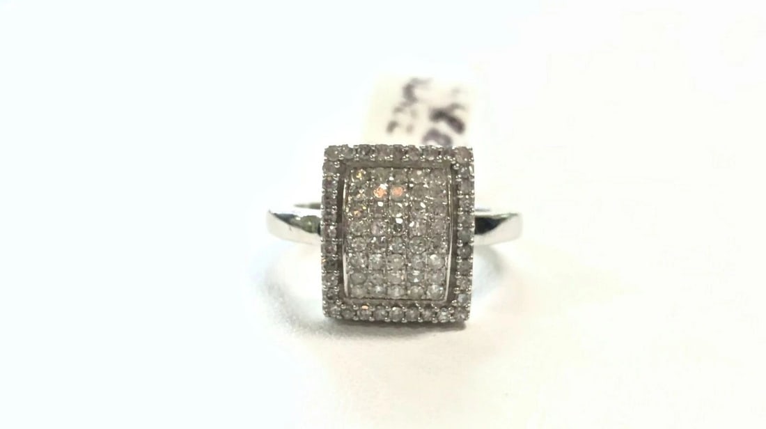 WOMEN'S 14K WHITE GOLD RING WITH DIAMONDS NEW (1 of 2)
