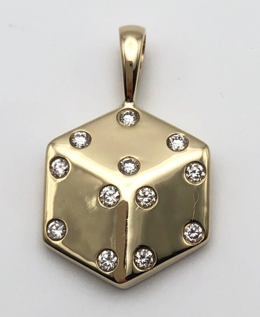 10K YELLOW GOLD DIE PENDANT WITH 0.25CTS DIAMONDS (1 of 2)