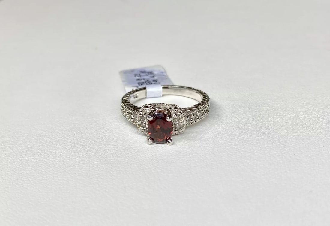 WOMEN'S 14K WHITE GOLD RING WITH 1.01CT GARNET 0.22CT DIAMONDS (SIZE 7) (1 of 2)