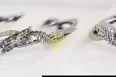 BARBARA BIXBY STERLING & 18K PERIDOT & WHITE TOPAZ FLOWER CUFF BRACELET: BARBARA BIXBY STERLING & 18K PERIDOT & WHITE TOPAZ FLOWER CUFF BRACELET Description Barbara Bixby Sterling & 18K Peridot & White Topaz Flower Cuff Bracelet Gorgeous designer bracelet in great conditio
