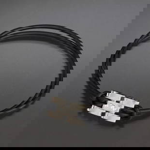 FRED MOVE 1 RUBBER CORD BRACELET DIAMOND STAINLESS STEEL BOX: FRED MOVE 1 RUBBER CORD BRACELET DIAMOND STAINLESS STEEL BOX E1552 Style : Bracelet Length (Approx.) : 16.5cm Width (Approx.) : 2mm Charm Size (if any) (Approx.) : 1 x 2 cm Material : Stainless Steel