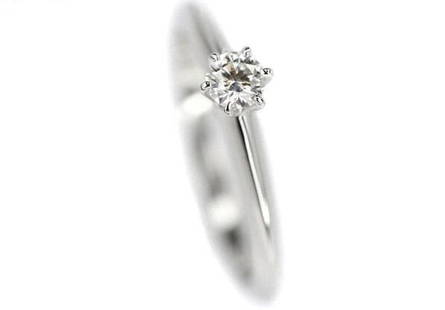 TIFFANY & CO. DIAMOND SOLITAIRE PT950 US SIZE NO. 5.5-6 RING PRE OWNED: TIFFANY & CO. DIAMOND SOLITAIRE PT950 US SIZE NO. 5.5-6 RING PRE OWNED Item DescriptionDescription of Item ?[Product Details] Product name: Tiffany Diamond Solitaire Ring 0.18ct Pt950 Single Stone 6 P