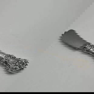 BURGUNDY BY REED AND BARTON BUTTER KNIFE/SPREADER: BURGUNDY BY REED AND BARTON BUTTER KNIFE/SPREADER