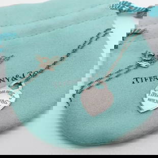 TIFFANY & CO. RETURN TO STERLING SILVER HEART TAG PENDANT NECKLACE - 16" LONG: Tiffany & Co. Return To Sterling Silver Heart Tag Pendant Necklace Length - 16" Long Width - 16mm Total Weight - 3.5 Grams Pouch Not Included Bid With Confidence Feel Free to ask any questions before