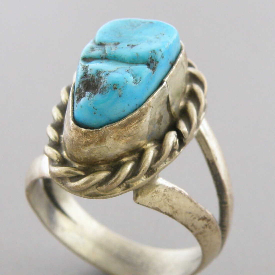 VINTAGE BEAUTIFUL NAVAJO STERLING SILVER NUGGET TURQUOISE RING SIZE 5 (1 of 2)