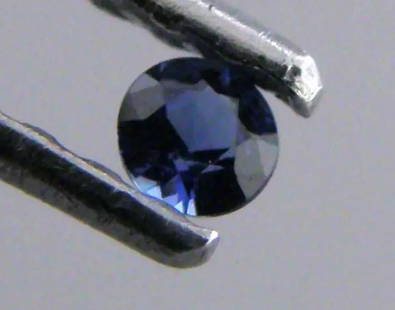 LOOSE NATURAL BLUE SAPPHIRE ROUND CUT Sale is for 1 round cut natural Blue sapphire Sapphire: LOOSE NATURAL BLUE SAPPHIRE ROUND CUT Sale is for 1 round cut natural Blue sapphire Sapphire measures 2.5mm in diameter If you purchase 2 and want matching pair please let me know. New, never used bef