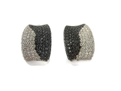 DIAMOND GOLD EARRINGS 14KT CONCAVE STYLE HUGGIES: DIAMOND GOLD EARRINGS 14KT CONCAVE STYLE HUGGIES These Diamond Gold Earrings are a stylish choice for those looking for a unique and elegant accessory. The concave style and huggie design hug the earl