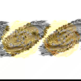 CHANEL  BUTTON MOTIF RHINESTONE EARRINGS CLIP-ON 23 GOLD: CHANEL BUTTON MOTIF RHINESTONE EARRINGS CLIP-ON 23 GOLD CONDITION Exterior : A : GOOD CONDITION!! Number :95P Size (Inch) :Diameter: 1.3 " Size (CM) :Diameter: 3.2 cm Color :White, Gold Material :Shel