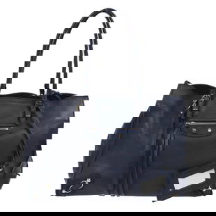 BALENCIAGA NAVY PAPER B4 2WAY TOTE BAG: BALENCIAGA NAVY PAPER B4 2WAY TOTE BAG Pocket x1 Size (Inch) :W 13.0 x H 9.8 x D 5.1 " Handle Drop. 7.1 " Strap Drop. 20.9 - 22.8 " Size (CM) :W 33.0 x H 25.0 x D 13.0 cm Handle Drop. 18.0 cm Strap Dr
