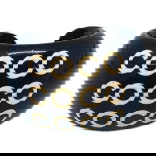 CHANEL RING BLACK ACRYLIC: CHANEL RING BLACK ACRYLIC Number :01P Size (Inch) :Inner circumference : 2.1 " Size (CM) :Inner circumference : 53.41 mm #53 #13(Japan) Color : Black Material : Acrylic Comes with : Box Made in : Fran