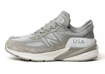 NEW BALANCE 990V6 WTAPS MOON MIST MADE IN USA US SIZE 7.5: NEW BALANCE 990V6 WTAPS MOON MIST MADE IN USA US SIZE 7.5 The WTAPS x New Balance 990v6 Made in USA ‘Moon Mist’ utilizes varying shades of grey on the upper, built with a traditional combination o