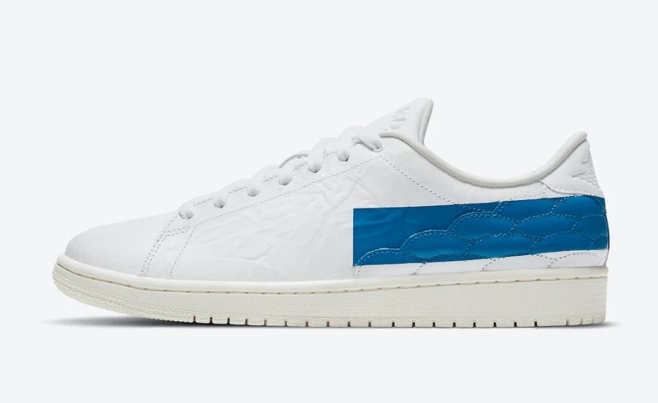 AIR JORDAN 1 LOW CENTRE COURT WHITE MILITARY BLUE SAIL US SIZE 10: AIR JORDAN 1 LOW CENTRE COURT WHITE MILITARY BLUE SAIL US SIZE 10 The Air Jordan 1 Centre Court Military Blue delivers a refined take on the 1985 original. The low-top makes use of a minimalist white