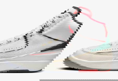 AIR JORDAN 2 RETRO ORIGINS ITALY WHITE FIRE RED US SIZE 11 (BOX NO LID): Air Jordan 2 Retro Origins Italy White Fire Red US SIZE 11 (Box No Lid) The Air Jordan 2 Retro ‘Origins’ showcases a distinctive color scheme that nods to the shoe’s premium roots. (The original