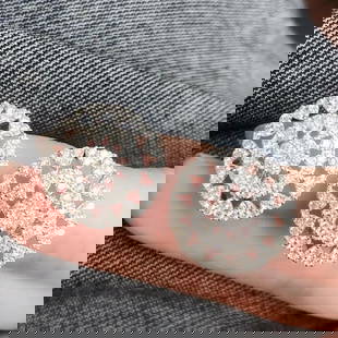 18KT GORGEOUS SPARKLING DIAMOND HEART SPIN EARRINGS: 18KT GORGEOUS SPARKLING DIAMOND HEART SPIN EARRINGS The Following Items we are offering is a Rare Important Radiant 18KT White Gold Stunning Diamond Circular Heart Weave Earrings. Earrings feature