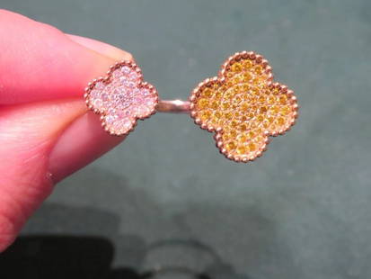 18KT GOLD GORGEOUS FANCY YELLOW CLOVER PINK DIAMOND RING: 18KT GOLD GORGEOUS FANCY YELLOW CLOVER PINK DIAMOND RING The Following Item we are offering is A Rare 18KT Gold Fancy Large Fancy Yellow Diamond Pink Diamond Clover Ring. Ring is comprised of Finely