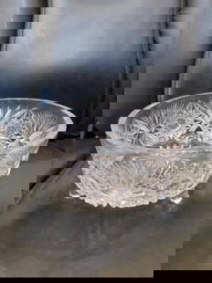 MAGNIFICENT 19TH C DORFLINGER CRYSTAL ETCHED GLASS LARGE CENTERPIECE FOOTED BOWL: MAGNIFICENT 19TH C DORFLINGER CRYSTAL ETCHED GLASS LARGE CENTERPIECE FOOTED BOWL The Following Item we are offering is this Rare Important Beautiful Estate Rare Heavy Estate Dorflinger Pattern Clear G