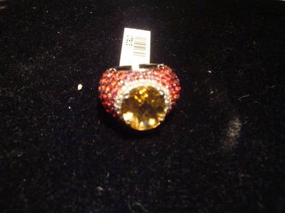 IMPORTANT 18CT LARGE CITRINE AND SAPPHIRE RING!!: IMPORTANT 18CT LARGE CITRINE AND SAPPHIRE RING!! IMPORTANT 18CT LARGE CITRINE AND SAPPHIRE RING!! The Following Item we are offering is this Rare Important Estate 18CT Large Citrine and Orange Sapphir